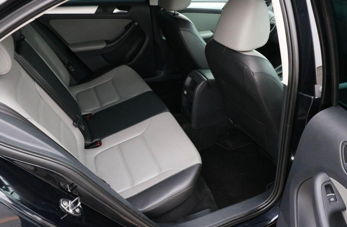 Hybrid Jetta Interior